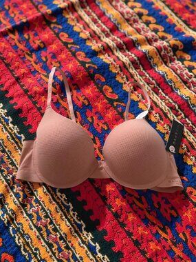 DANSKIN Nude Peach Bra Size 36C NEW NWT Womens